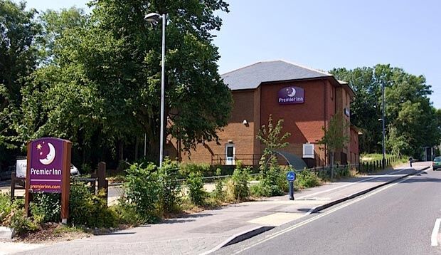 Premier Inn Portsmouth Horndean Kültér fotó